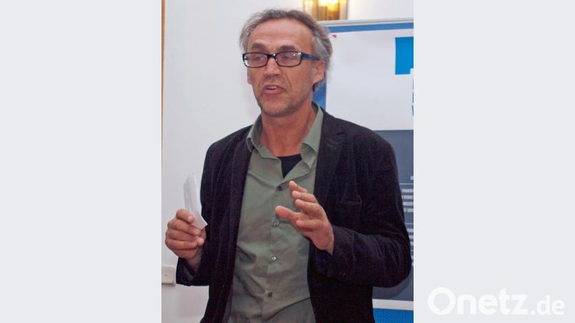 Klimaschutzkoordinator Joachim Scheid stieß mit seinem Vorschlag einer Positivliste für Solarenergie auf Widerspruch im Umweltausschuss des Kreistags. Bild: sön