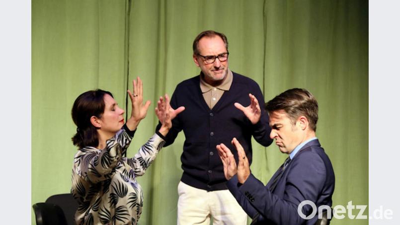 "Die Wunderübung" soll die Ehe eines mittelalten Paares auf dem Schafferhof retten. Bild: exb