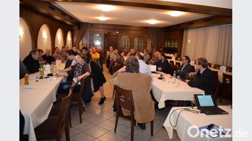 Der Süd-Ost-Link stellt die Geduld der Bauern und Grundeigentümer auf eine harte Probe. Lautstark äußern sie ihren Protest. Bild: bnr