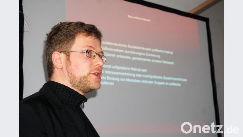 Dr. Bastian Vergnon informierte die Mitglieder der Seliger-Gemeinde über die fränkischen Aspekte seiner Doktorarbeit. Bild: fph