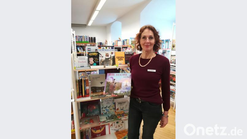 Die Stadtbibliothek Sulzbach-Rosenberg mit ihrer Leiterin Luise Eckert beteiligt sich an der internationalen Woche gegen Rassismus. Bild: Ulrike Zimmermann