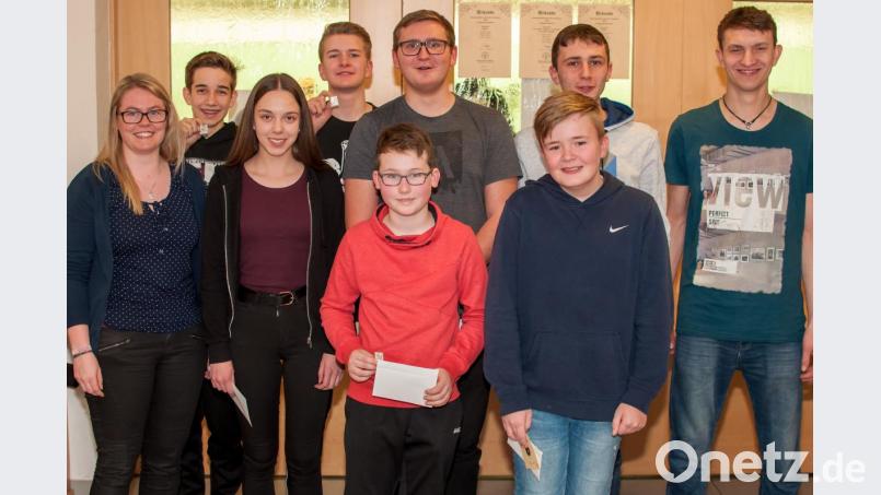 Die Vereinsmeister 2019 der Jugendklasse in den Kategorien &quot;Luftgewehr&quot; und &quot;Luftpistole&quot;. Bild: ohr