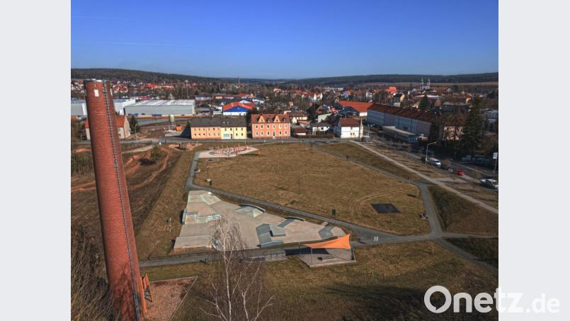 Um den Bau eines dritten Kindergarten ging es jüngst im Stadtrat. Er könnte auf dem Gelände der Freizeitanlage entstehen. Bild: dtr
