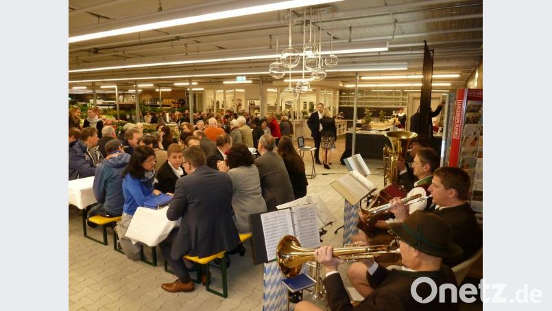 Auch die Musik spielte auf. Bild: Portner