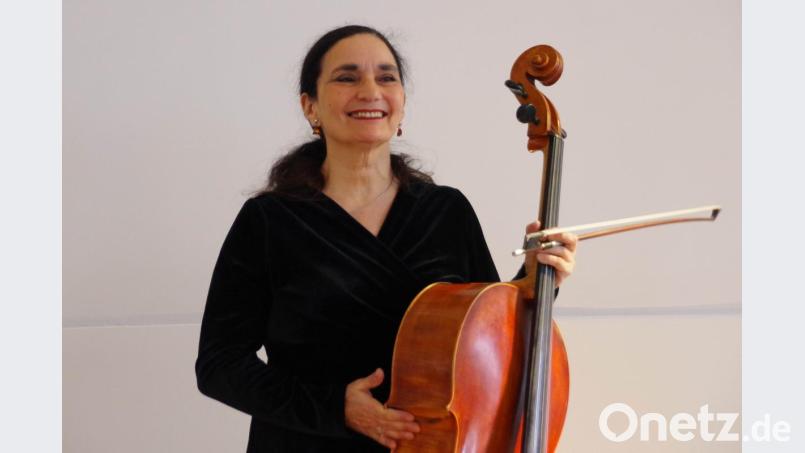 Ariana Burstein in der ehemaligen Synagoge Sulzbach-Rosenberg Bild: müb