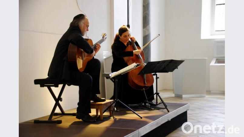 Das Duo Ariana Burstein &amp; Roberto Legnani in der ehemaligen Synagoge Sulzbach-Rosenberg Bild: müb