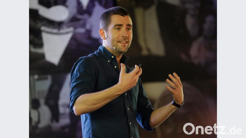 Chris Cox verlässt nach 13 Jahren Facebook. Bild: Sunday Alamba/AP/dpa