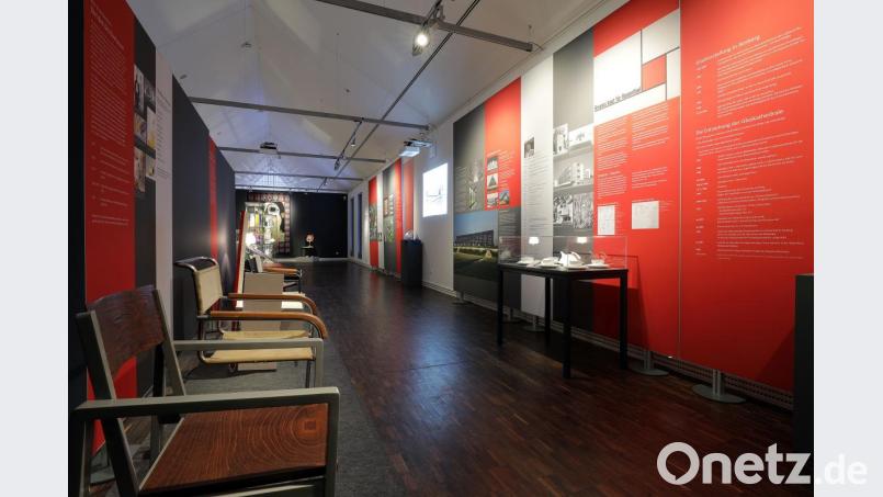 Gropius, Bauhaus und Rosenthal in Amberg. Diese Sonderausstellung im Stadtmuseum an der Zeughausstraße wurde verlängert. Die Exponate sind bis Sonntag, 1. Dezember zu sehen. Bild: Wolfgang Steinbacher