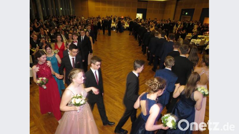 Einzug zur Polonäse Bild: adj