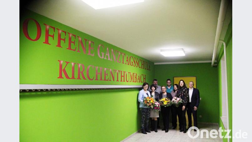 Sie stehen für Informationen bereit: (von links) Martina Weiß, Andrea Wolfram, Josef Schreglmann, Sabine Kunz, Gerd Kaufmann, Evelyn Schreg, Elisabeth Junkawitsch und Jürgen Kürzinger. Bild: jma