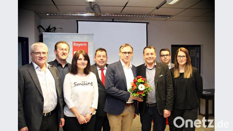 Von links Norbert Gradl, Richard Gaßner, Brigitte Bradl, Günter Sertl, Peter Danninger, Uwe Bergmann, Felix Müller, Isabell Bergmann. Bild: jma