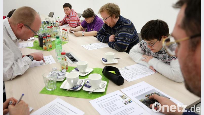 Die Prüfgruppe bei der Arbeit. Bild: Wolfgang Steinbacher