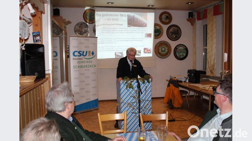 Anton Hermann referierte über aktuelle Verkehrsfragen Bild: ral