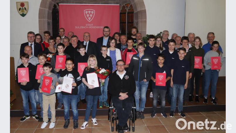 Für Podestplätze von Einzelsportlern stehen vier Auszeichnungen in Gold, 17 in Silber und 27 in Bronze zu Buche. Bild: mfh