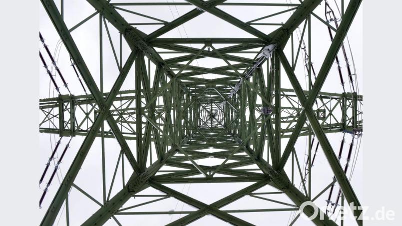 Um Einwände gegen die Gleichstromtrasse im Bereich Michldorf, Lückenrieth und Wittschau geht es Bürgermeister Anton Kappl. Symbolbild: Martin Schutt dpa +++(c) dpa - Bildfunk+++