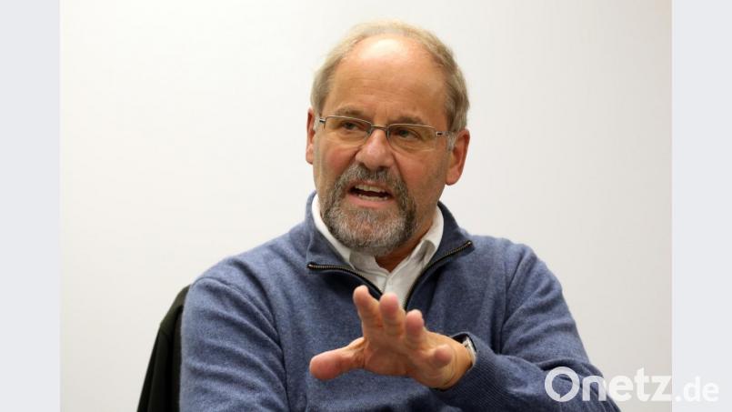 Jost Hess vom AK Asyl kann es nicht fassen. Die Hausaufgabenhilfe darf nach 15 Jahren die Räume in der Sedanstraße nicht mehr nutzen, weil der Brandschutz nicht eingehalten wird. Archivbild: Gerhard Götz