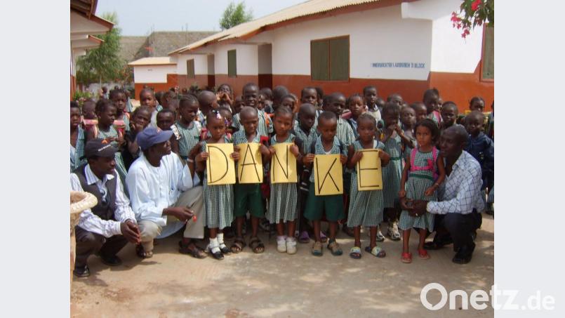 623 Kinder erhalten in der Schule von „Socialis For The Gambia“ von 17 Lehrern kostenlosen Unterricht und mittags freie Kost. Bild: usc