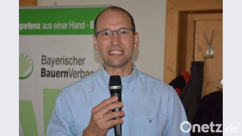 Kreisobmann Ely Eibisch: „Wir Landwirte haben null Komma null Interesse an dieser Stromtrasse.“ Bild: jr