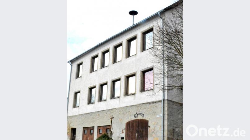 Die Maßnahmen zur Dorferneuerung wie der Umbau der alten Schule zum Bürgerhaus bestimmen die Finanzplanung der Gemeinde in den nächsten Jahren. Bild: weu