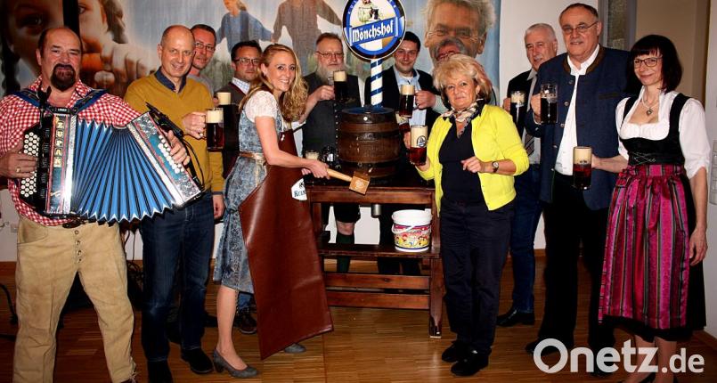 Ein Prosit der Gemütlichkeit beim Starkbierfest der CSU Weiden-West Bild: R. Kreuzer