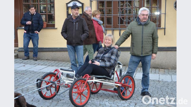 Kreisbäuerin Josefine Kick aus Kleinschwand bekam einen Ehrenplatz zugewiesen. Bild: dob