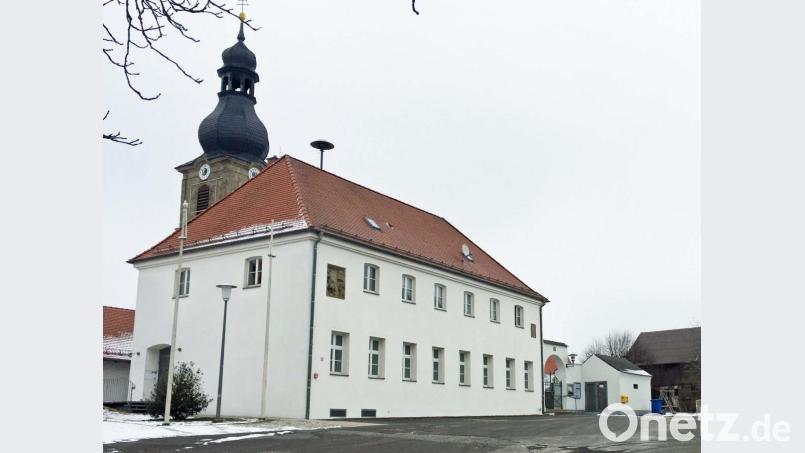 Die ehemalige Schule von Neuzirkendorf. Bild: ü