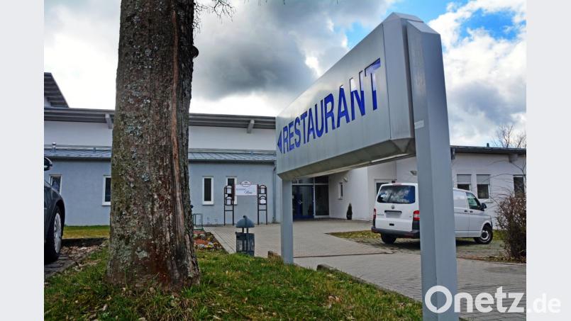 Nicht einmal ein Jahr dauerte die "Nova"-Zeit im Restaurant der Stadthalle. Dass künftig - wie gemunkelt wird - Wolfgang Schlitter am Herd stehen soll, will die Stadt noch nicht bestätigen. Bild: Gabi Schönberger