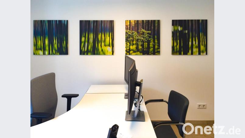 „Wenn Du eine Firma hast, dann schaut sich der Kunde nicht so sehr die Möbel und den Fußboden an, sondern vor allem die Bilder“, weiß Marthe. Bild: privat