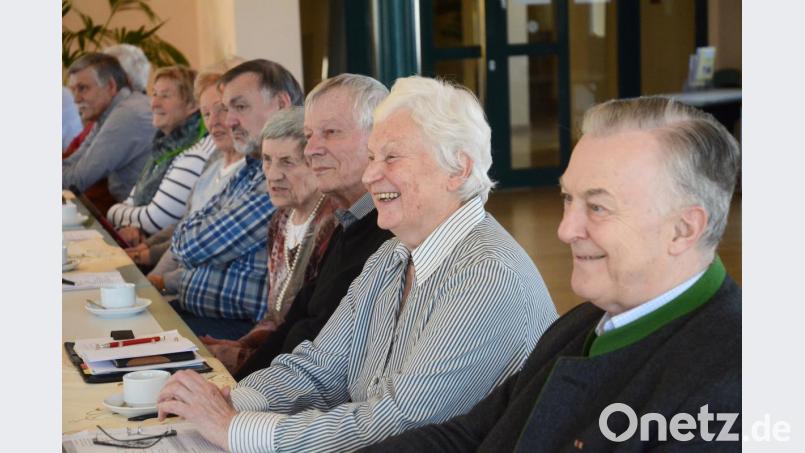 Rund 35 Vertreterinnen und Vertreter der Weidener Seniorenclubs kamen zur Gesprächsrunde zusammen. Bild: Gabi Schönberger