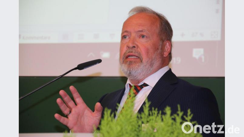 Moderator Bernt Meyer steuert das Gespräch. Bild: jrh