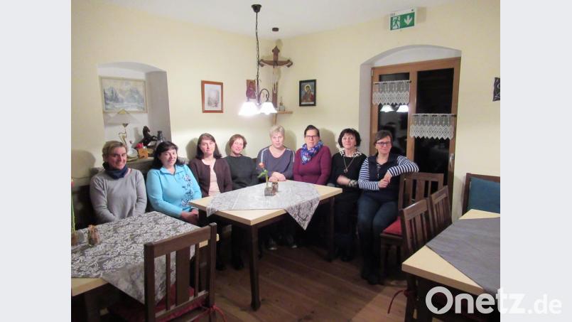 Bild von links: Christine Neuber, Anni Helm, Petra Fröhlich, Petra Lang, Marion Protschky, Angela Protschky, Christiana Enslein vom Amt für Ernährung, Landwirtschaft und Forsten Tirschenreuth, Antje Kopp-Lüdemann. Bild: exb