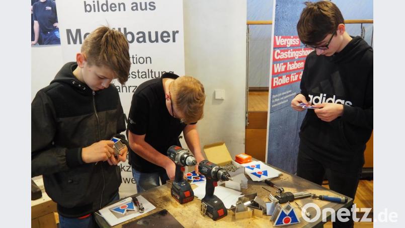 An vielen Ausstellungsständen konnten Jugendlich selbst Hand anlegen Bild: Bühner