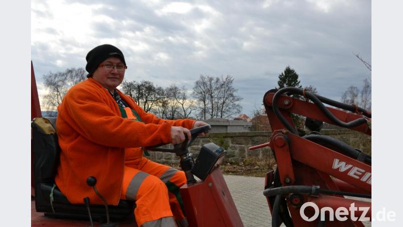 Stadt- und Friedhofsgärtnerin Kreszentia Frank arbeitet gerne draußen. Bild: szl