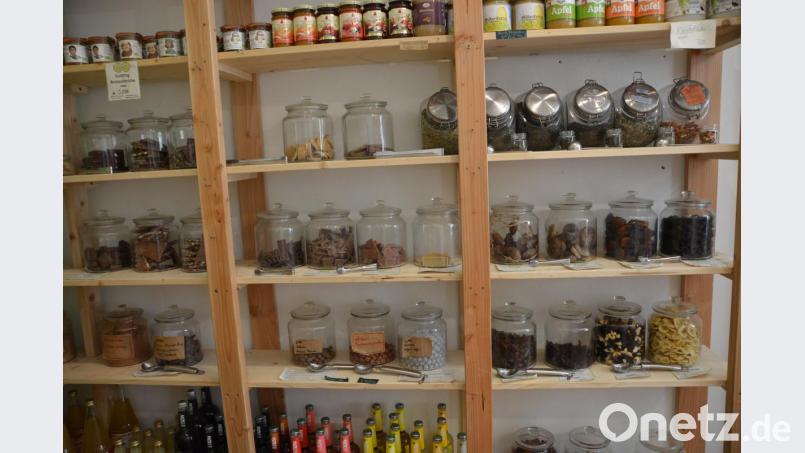 Schokolade und Süßigkeiten gibt&#039;s im Regensburger Unverpackt-Laden aus Gläsern. Bild: ehi