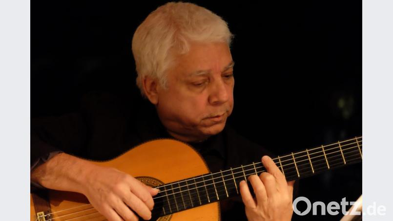 Lula Galvão (akustische Gitarre): &quot;Wir haben uns sofort verstanden. Wir konnten auf Anhieb zusammen musizieren und lagen auf der gleichen Wellenlänge.&quot; Bild: lr