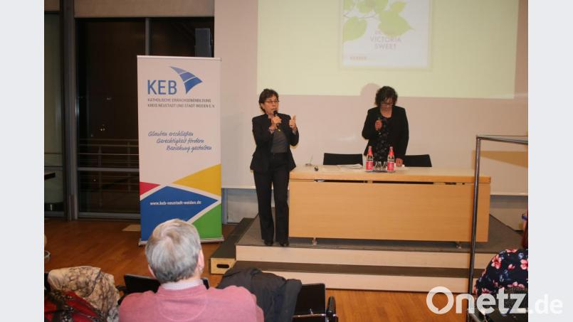 Victoria Sweet (links) hält nicht viel von der modernen Medizin, die auf eine rasche Heilung setzt und profitorientiert ist. Bild: sne