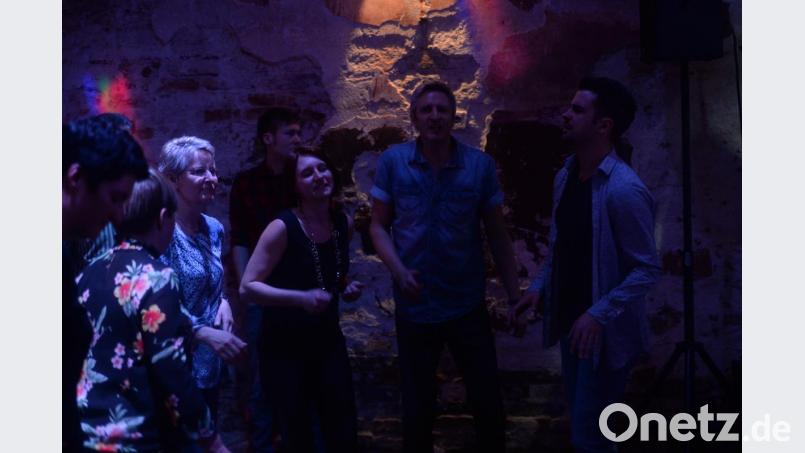 Viele Gäste waren auch in diesem Jahr wieder zur mittlerweilen dritten Auflage des Rockbierfestes der Band Intermezzo in den Amberger Club LaVida gekommen. Bestens unterhalten durch einen vierstündigen Auftritt voller Rock und Funk. Bild: brü