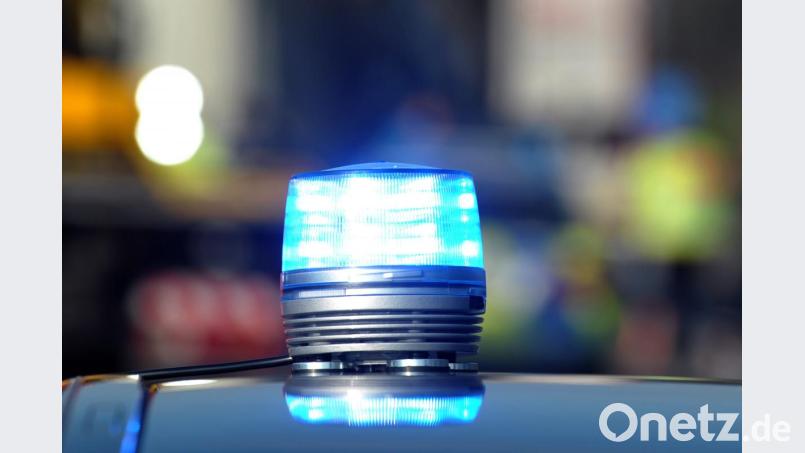 Das Blaulicht eines Streifenwagens der Polizei. Foto: Stefan Puchner/Archiv Bild: Stefan Puchner