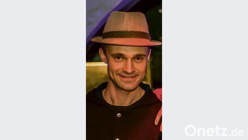 &quot;Zum Tanzen ist es nie zu spät, manche fangen erst mit 70 Jahren an&quot;, weiß Tanzlehrer Alexander &quot;Sacha&quot; Vezard. Bild: privat