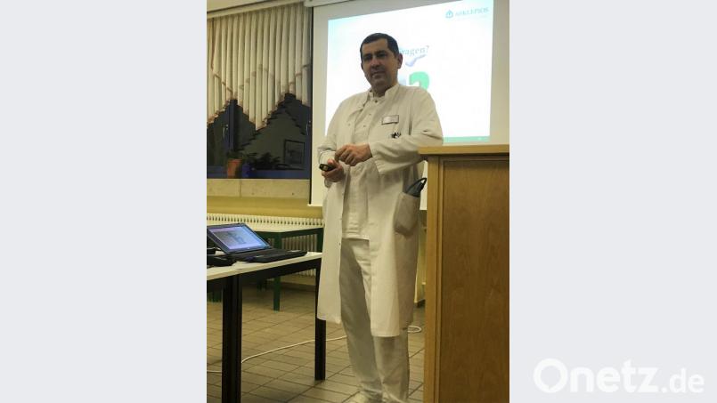 Dr. Stanislav Fezev referierte in der Vortragsreihe "Klinik im Dialog" über Blutarmut. Bild: exb/Eva-Maria Kitzmann