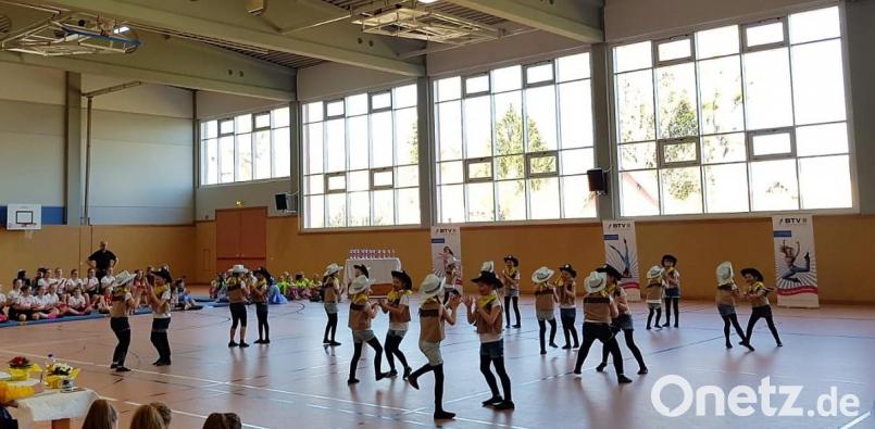 Die &quot;Little Dancers&quot; wurden mit &quot;Wilder Westen&quot; mit dem Sieg bei den Minis belohnt. Bild: sne