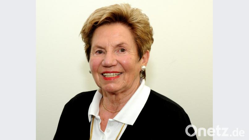 Ingrid Kurz ist auch mit 75 Jahren noch leidenschaftlich an der Politik interessiert. Bild: Stephan Huber