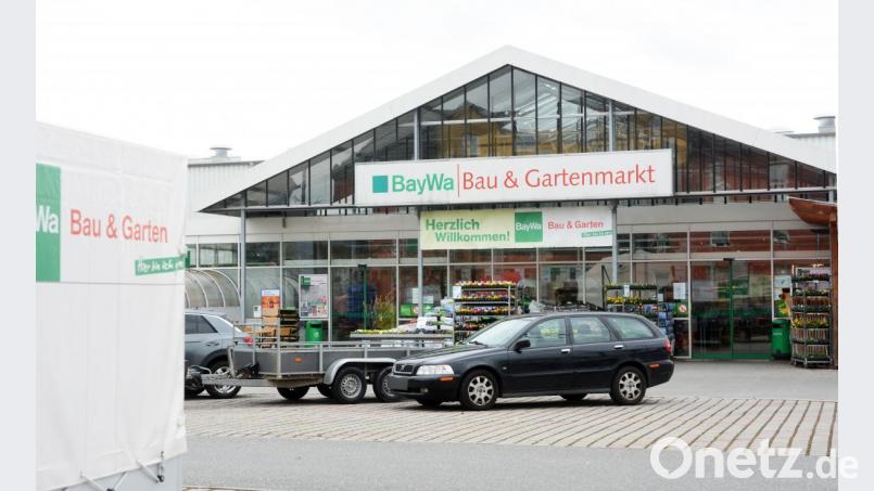 Auf den Monat genau vor 25 Jahren eröffnete der Bau- und Gartenmarkt der Baywa. Jetzt gibt Eigentümer Hellweg die Schließung bekannt. Bild: Gabi Schönberger