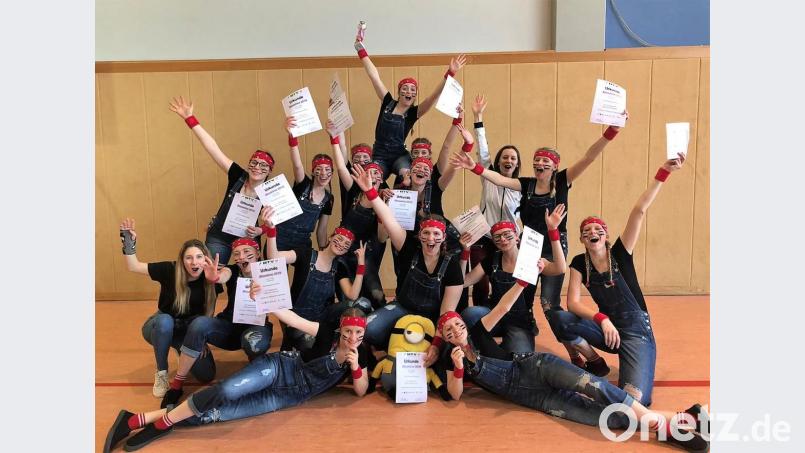 Für &quot;Best of Boybands&quot; wurden die &quot;Diamond Dancers&quot; dritten Platz bei den Erwachsenen belohnt. Bild: sne