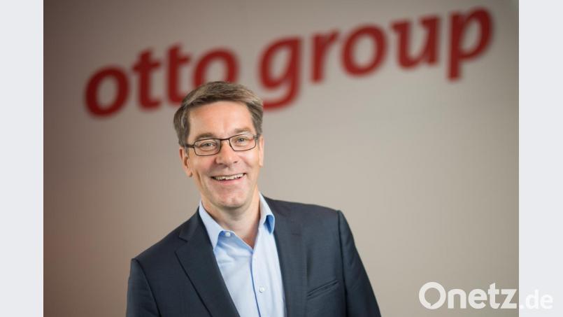 Alexander Birken, Konzernvorstand der Otto Group. Bild: Lukas Schulze/dpa