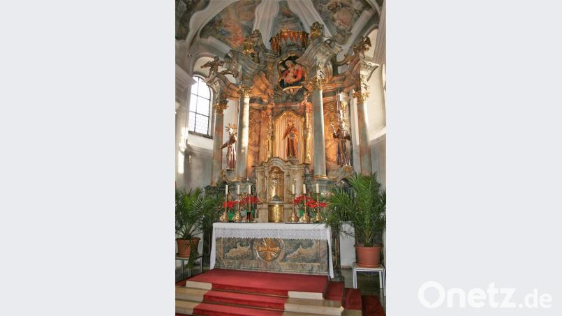 Der 1756 gefertigte, frei ausschwingende Hochaltar der Klosterkirche St. Felix ist ein Hauptwerk des aus Tirschenreuth stammenden Georg Peter Hauttmann sowie Vitus Wenda aus Waldthurn. Archivbild: cr