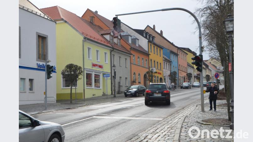 Die Ampelanlage am Marktplatz ist defekt und fällt 2 bis 3 Wochen aus. Bild: dob