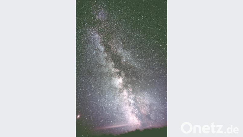 Die Milchstraße. Fotografiert in Asch bei Tirschenreuth Bild: Peter Postler
