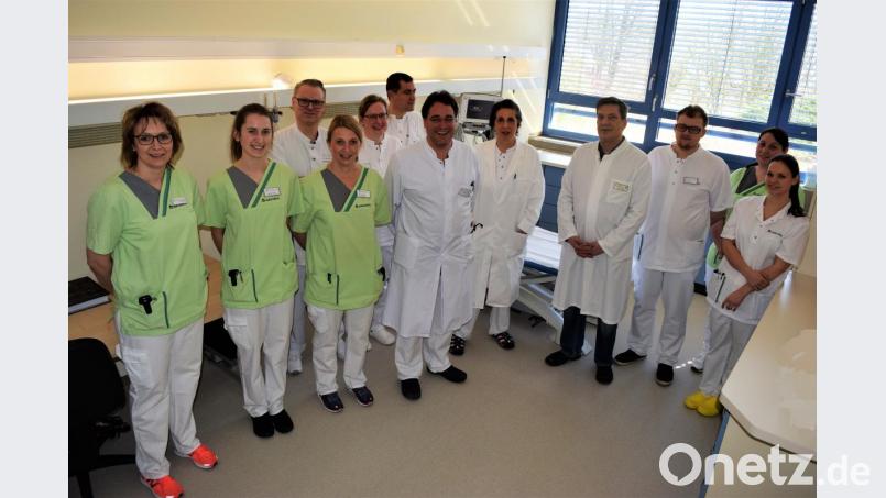 Der zusätzliche Raum in der Notaufnahme sorgte für strahlende Mienen beim Personal. Bild: Bernhard Krebs/exb