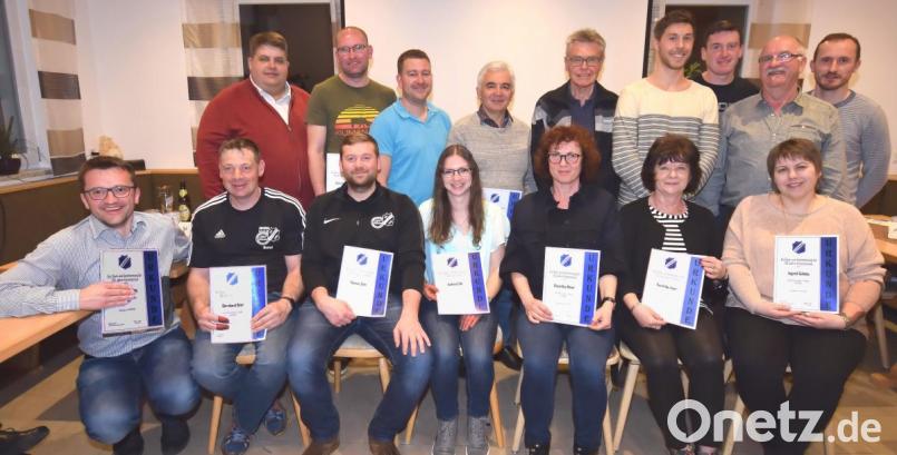 Ehrungen für 25-, 30- und 35-jährige Vereinszugehörigkeit. Bild: no